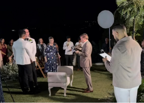 Exembajador de EE.UU. explica boda no fue registrada en R. Dominicana